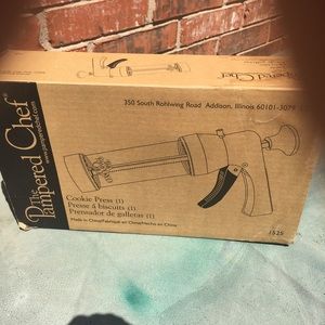 The Pampered Chef Cookie Press